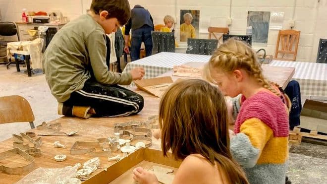 Keramik för barn 8-13 år. Lekfullt skapande