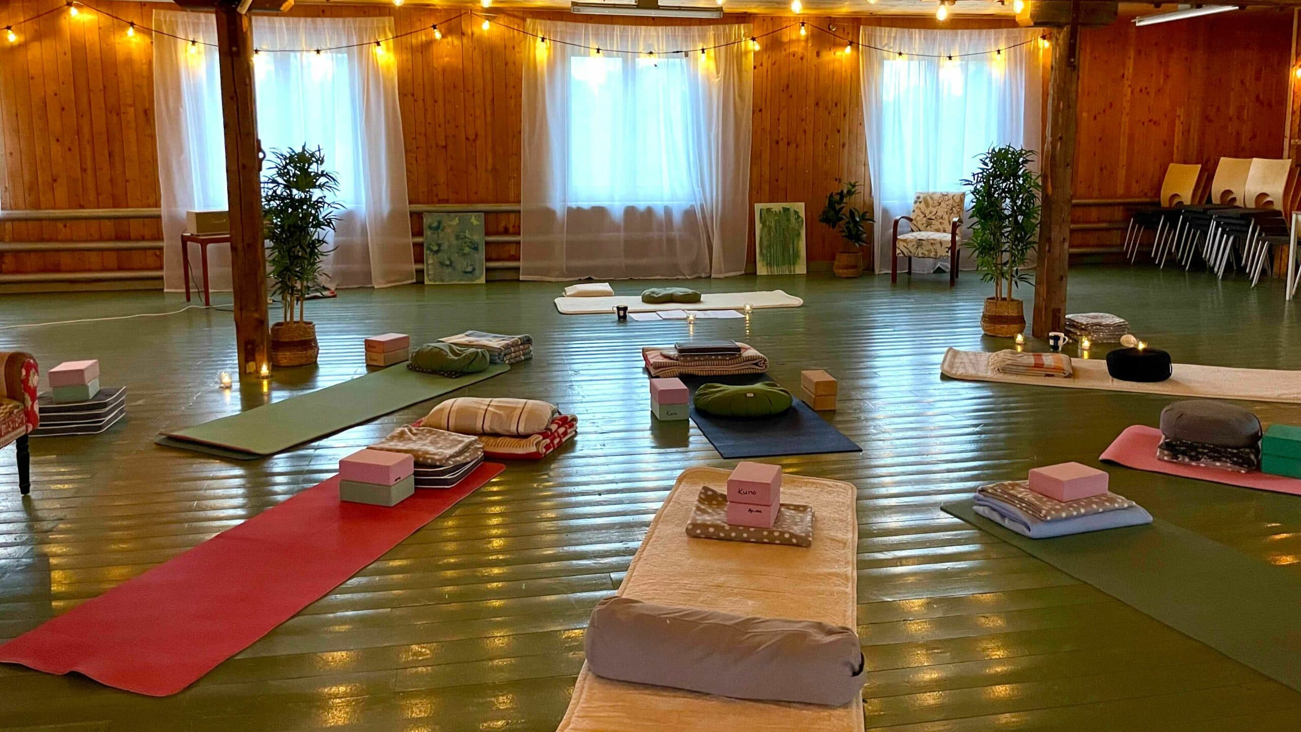 Yoga – torsdagar i juli