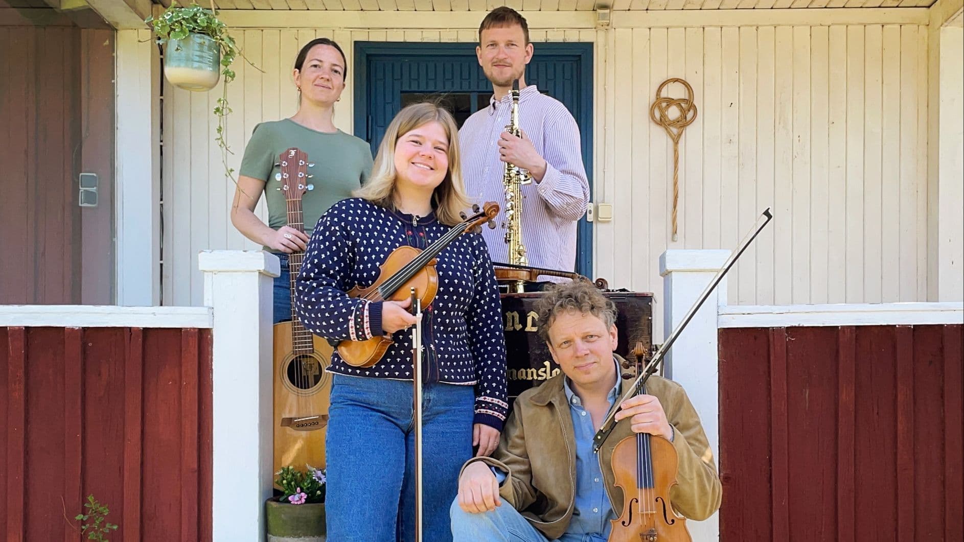 Konsert med Räkholmen bestående av Jon Holmén, Evelina Eriksson, Christian Cuadra, Maria ten Wolde, / Sofia Sandén